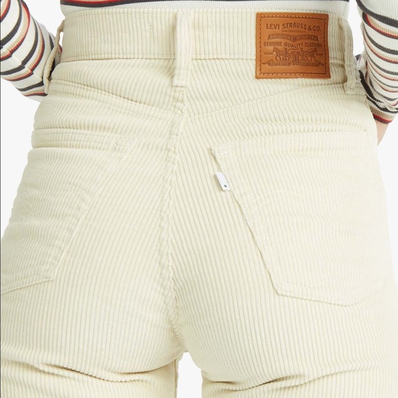 Levi's Denim - Levi's Ribcage cord straight leg ankle grazer jeans in cream